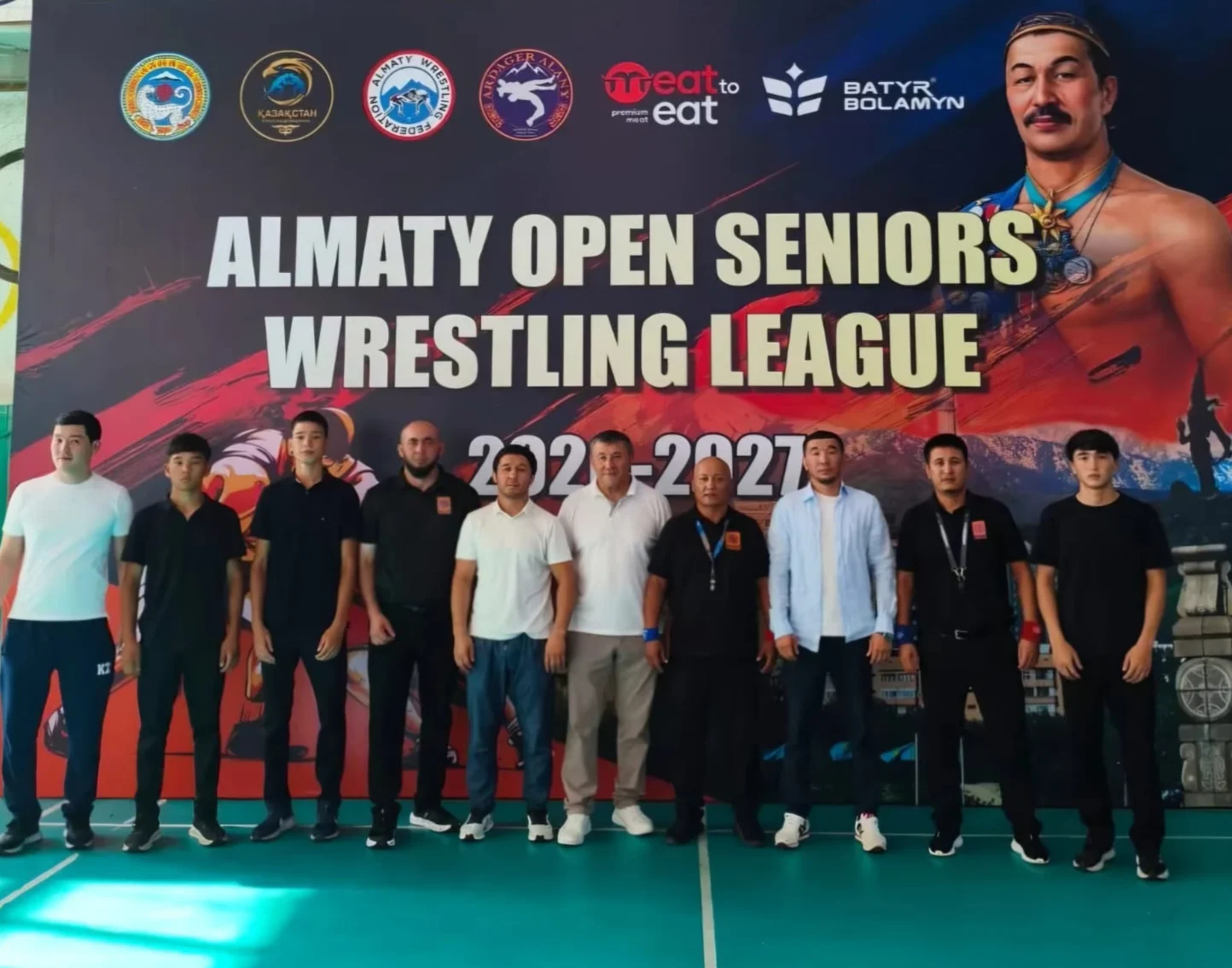 Участники второго этапа турнира по вольной борьбе Almaty Open Seniors в Алматы