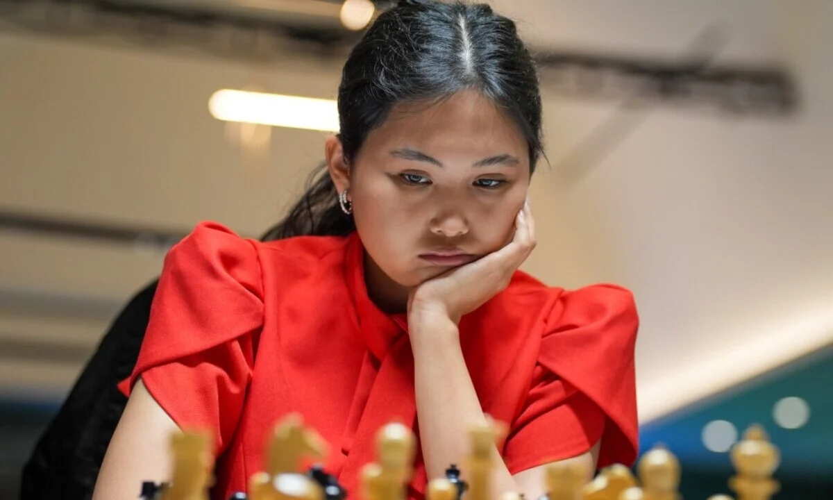 Асаубаева сыграла с двукратной чемпионкой мира на старте супертурнира в США