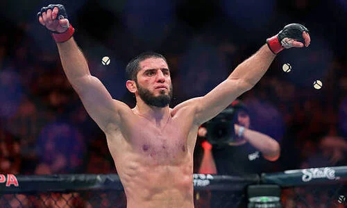 В команде Махачева назвали сроки следующего боя в UFC