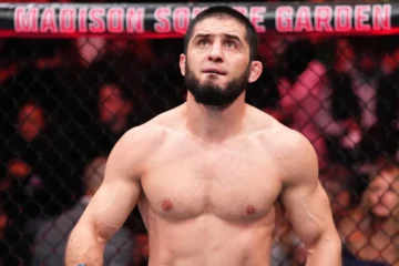 В России дали прогноз на финиш в чемпионском бою Махачева с Гэрри в UFC
