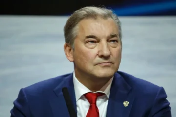 В России поставили под сомнение авторитет Третьяка после решения IIHF