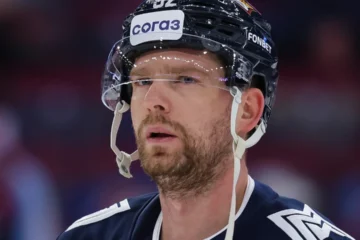 Владимир Крикунов назвал условие успеха Евгения Кузнецова в новом клубе