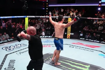 «Все было молниеносно». Казахстанский боец разобрал свою победу нокаутом в UFC