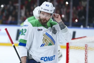 Евгений Кузнецов официально перешел в новый клуб КХЛ