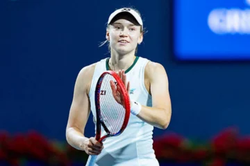 Елена Рыбакина вернулась на первое место в чемпионской гонке WTA
