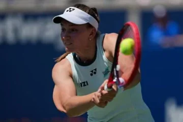 Елена Рыбакина выиграла второй матч в Торонто