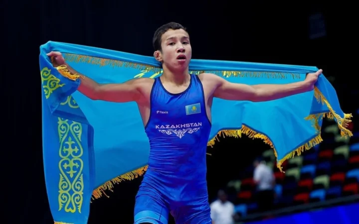 Казахстан завершил юношеский чемпионат мира по борьбе с восемью медалями