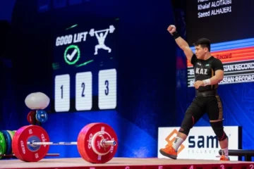 Казахстан обошел Узбекистан и выиграл «золото» юношеского ЧА-2026 по тяжелой атлетике