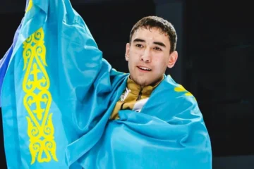 Казахстанский боксер проведет бой с чемпионом Европы из России