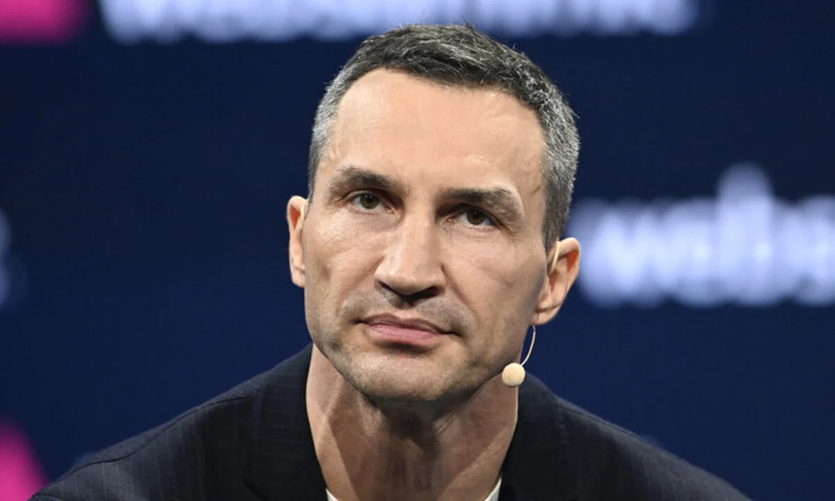 Легендарный уроженец Казахстана назвал величайшего боксера в истории