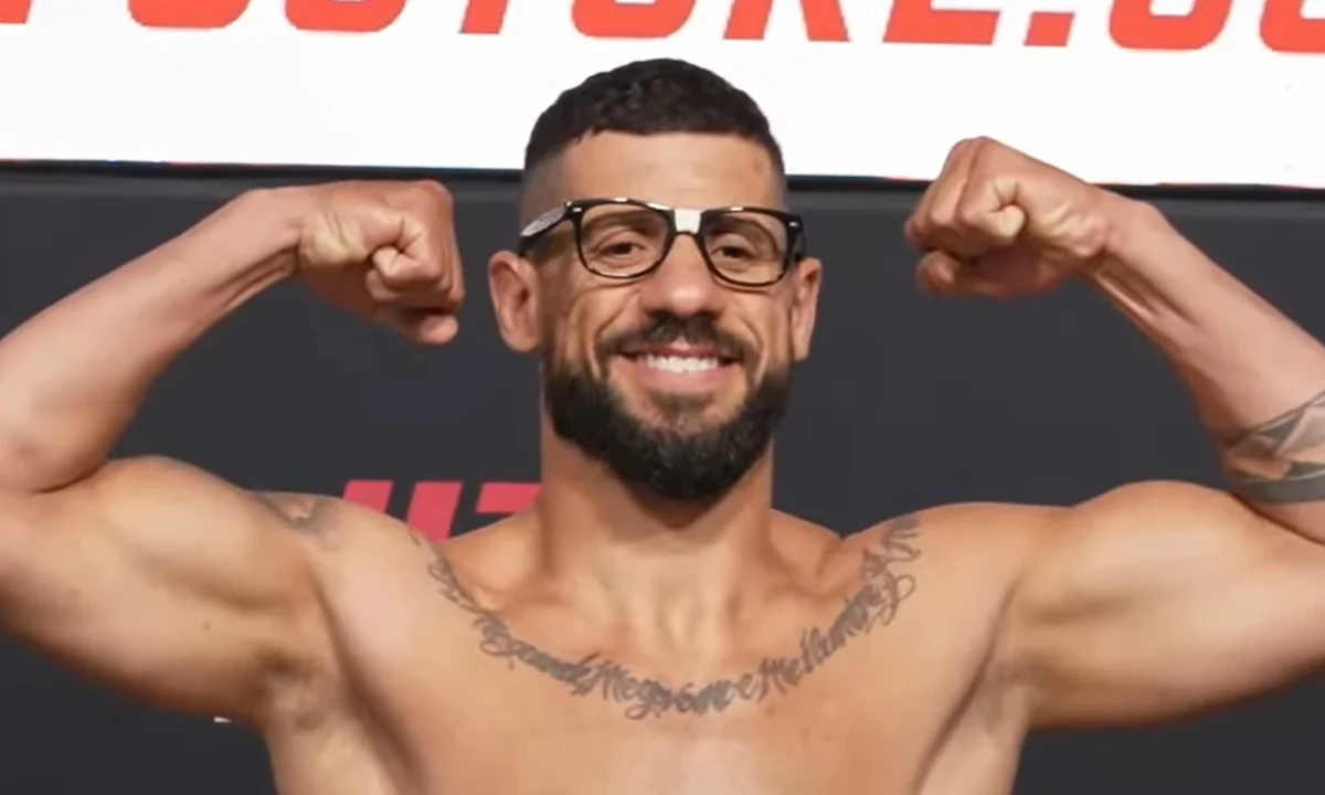Лопес сделал вес перед боем с Нургожаем в UFC