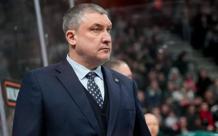 Наставник «Ак Барса» объяснил массовый уход игроков