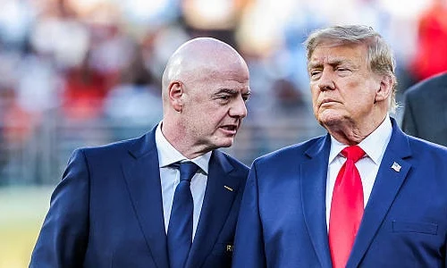 Президент ФИФА обратится к Дональду Трампу за помощью