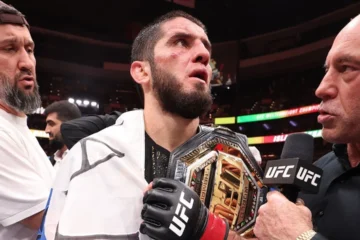 Решение Ислама Махачева поднять российский флаг после боя в UFC получило оценку