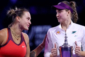 Рыбакина и Соболенко поборются за миллион долларов на супертурнире WTA