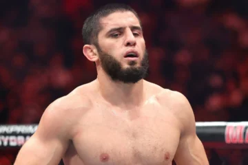 Титульный бой Махачева в UFC поднял в США тему допинга в российском ММА