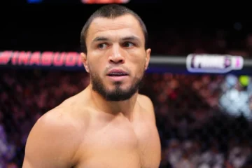 Умара Нурмагомедова сравнили с Брюсом Ли перед боем в UFC