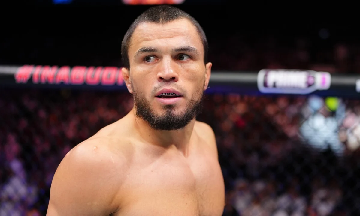 Умара Нурмагомедова сравнили с Брюсом Ли перед боем в UFC