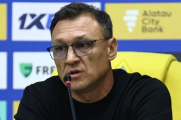 Уразбахтин объяснил отсутствие Мартыновича в матче «Кайрат» — «Левски»