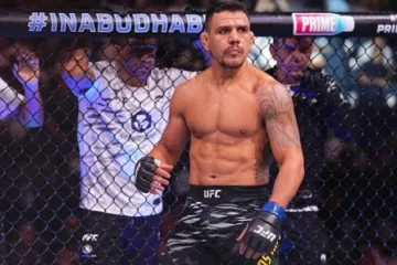 Экс-чемпион UFC возвращается спустя два года