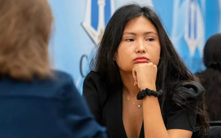 Асаубаева не смогла спасти команду от разгрома на Global Chess League