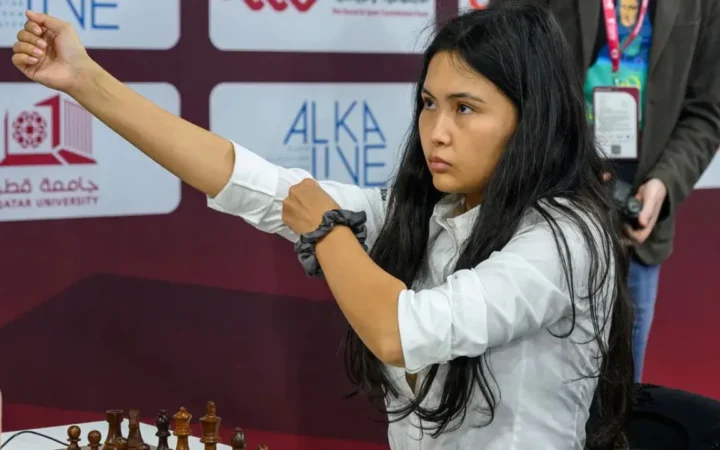 Асаубаева одержала первую победу в восьми турах Global Chess League-2026