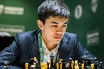 Разгром Синдарова не спас команду в решающем туре Global Chess League-2026