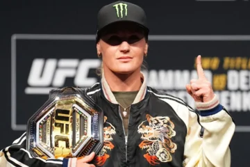 Шевченко официально лишилась титула чемпионки UFC и пропустит год