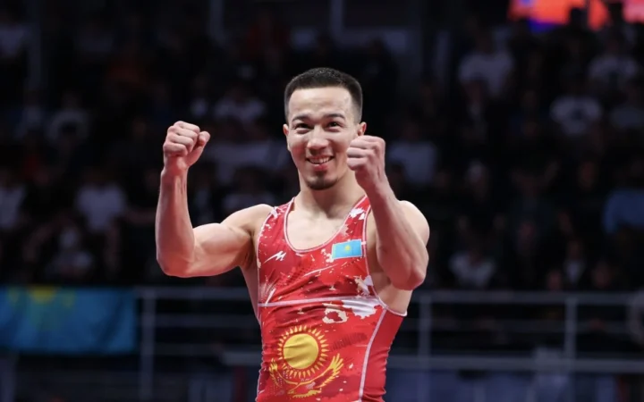 Айдос Султангали с победы стартовал на чемпионате мира по борьбе в Астане