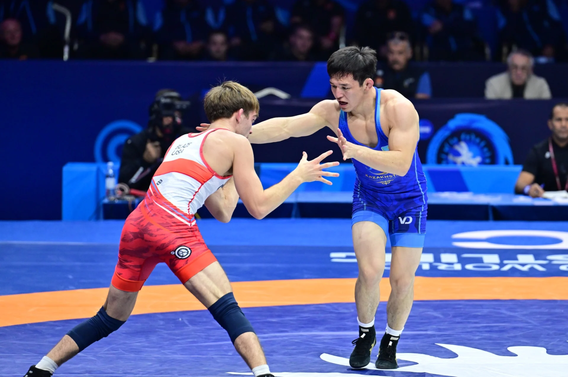 Асыл Айтакын остановился в шаге от медали чемпионата мира по борьбе