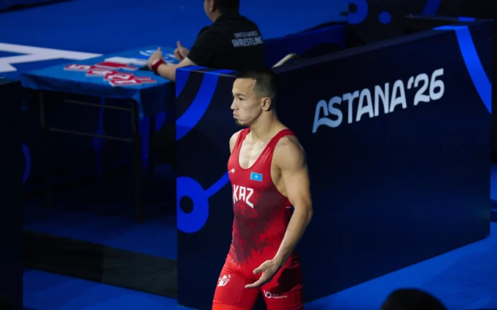 Борец Айдос Султангали вышел в полуфинал чемпионата мира