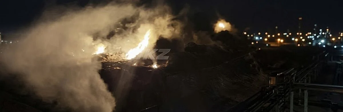 В Алматинской области произошло возгорание на мусорном полигоне