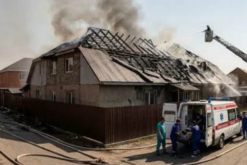 В Алматы при пожаре в двухэтажном здании пострадали четыре человека
