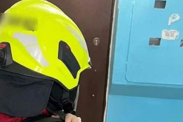 В Алматы при пожаре в жилом доме спасли ребёнка