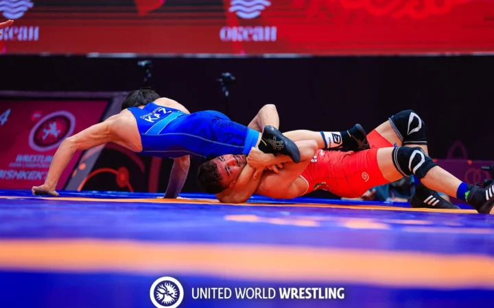 Вольник Санжар Досжанов пробился в следующий раунд чемпионата мира в Астане