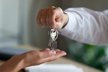 Продажи жилья сократились на 14,3% за год в Казахстане
