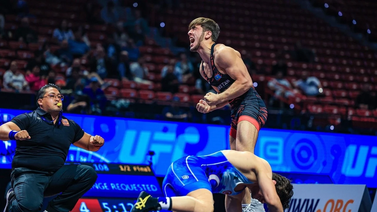 Сборная Казахстана завершила чемпионат мира по борьбе U23 с семью медалями