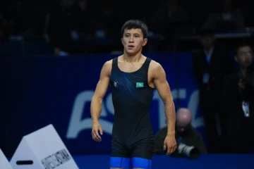 Чемпионат мира в Астане: "классик" Исхар Курбаев вышел в полуфинал
